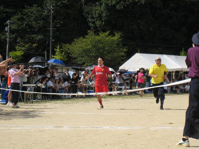 走る大人たち (3).jpg