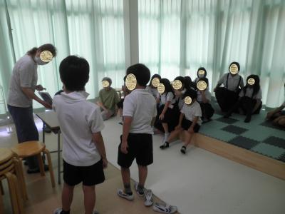 昼読み聞かせ①.jpg