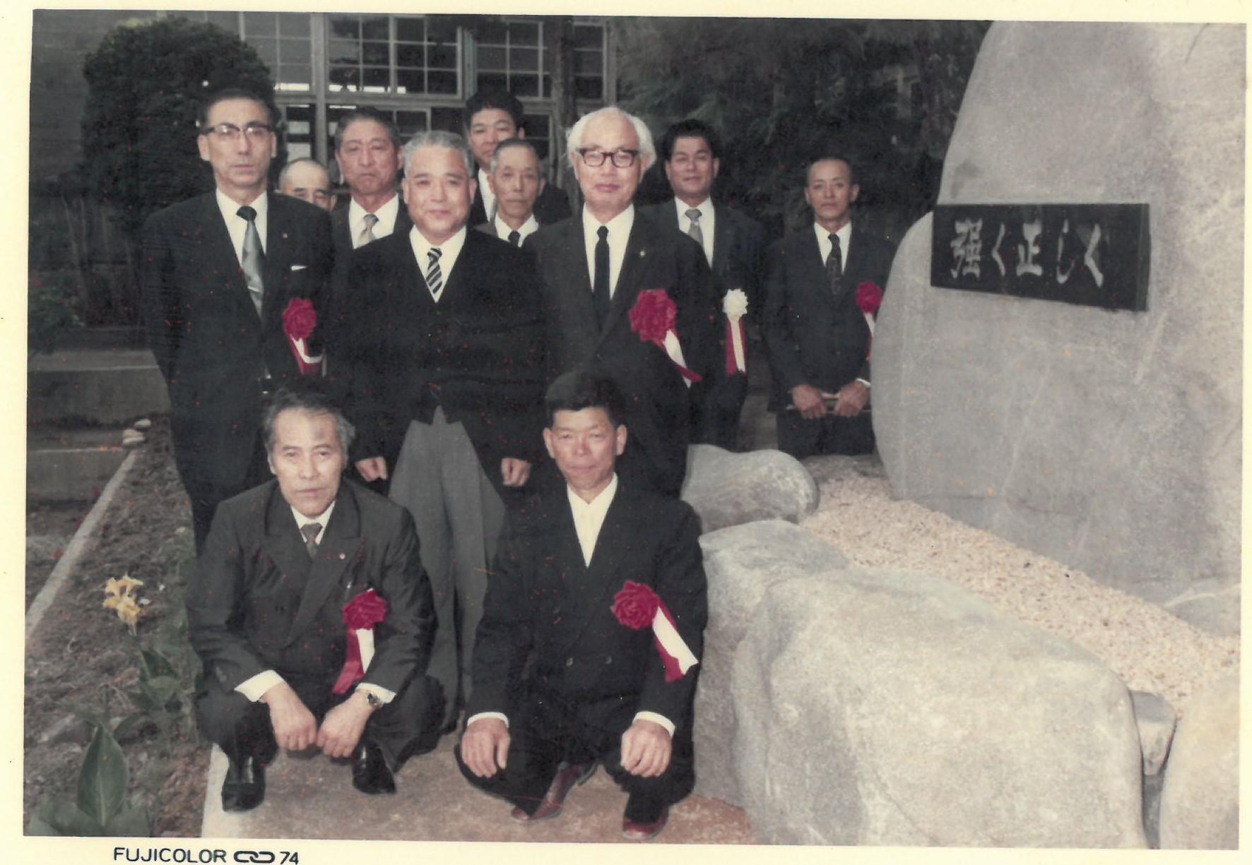 S49.6_100年記念碑除幕式5.jpg