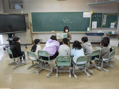 学級担任.jpg
